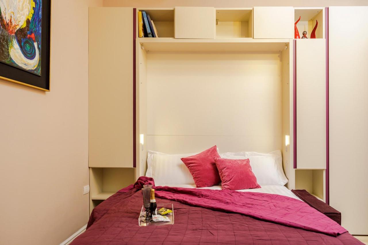 Vicky'S Luxury Guesthouse ナポリ エクステリア 写真